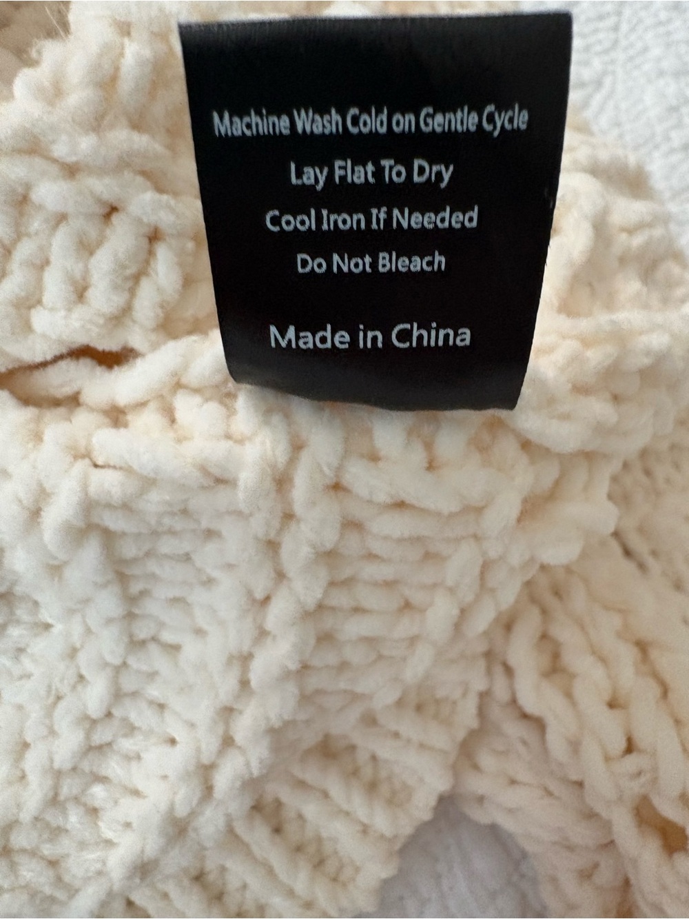 POL Open-Work Cable-Knit Cropped Turtleneck Sweater. Cream Size Small. Nice! - Picture 7 of 16